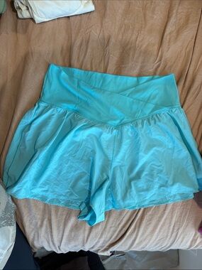 Women’s Aqua Athletic Skort Shorts with V-Waistband